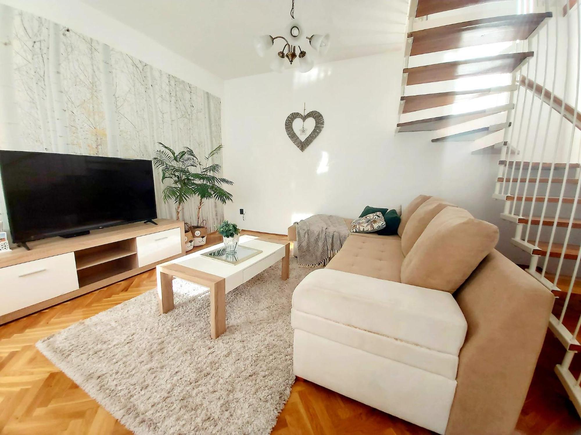 Lena Apartman - Eger Exterior photo